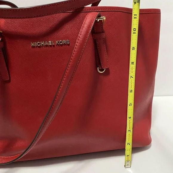 Michael Kors oversized tote Bag in red - Picture 12 of 12